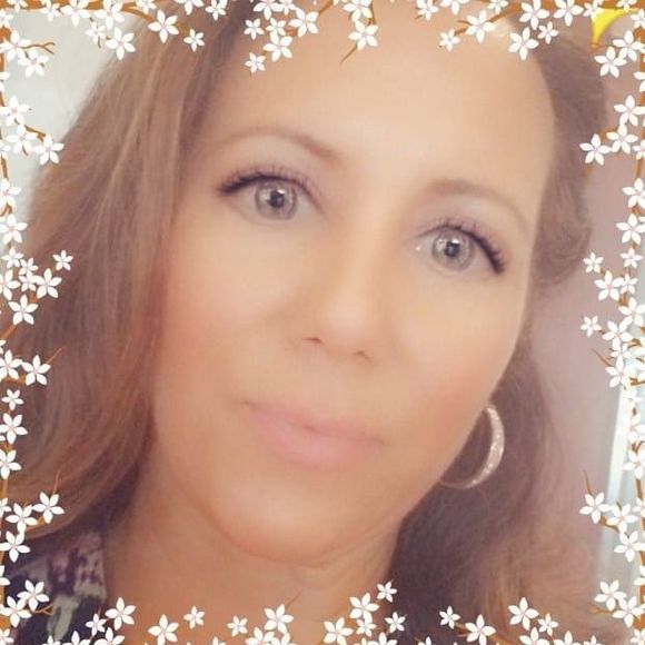 Meet your Posher, Amy - Picture 1 of 1